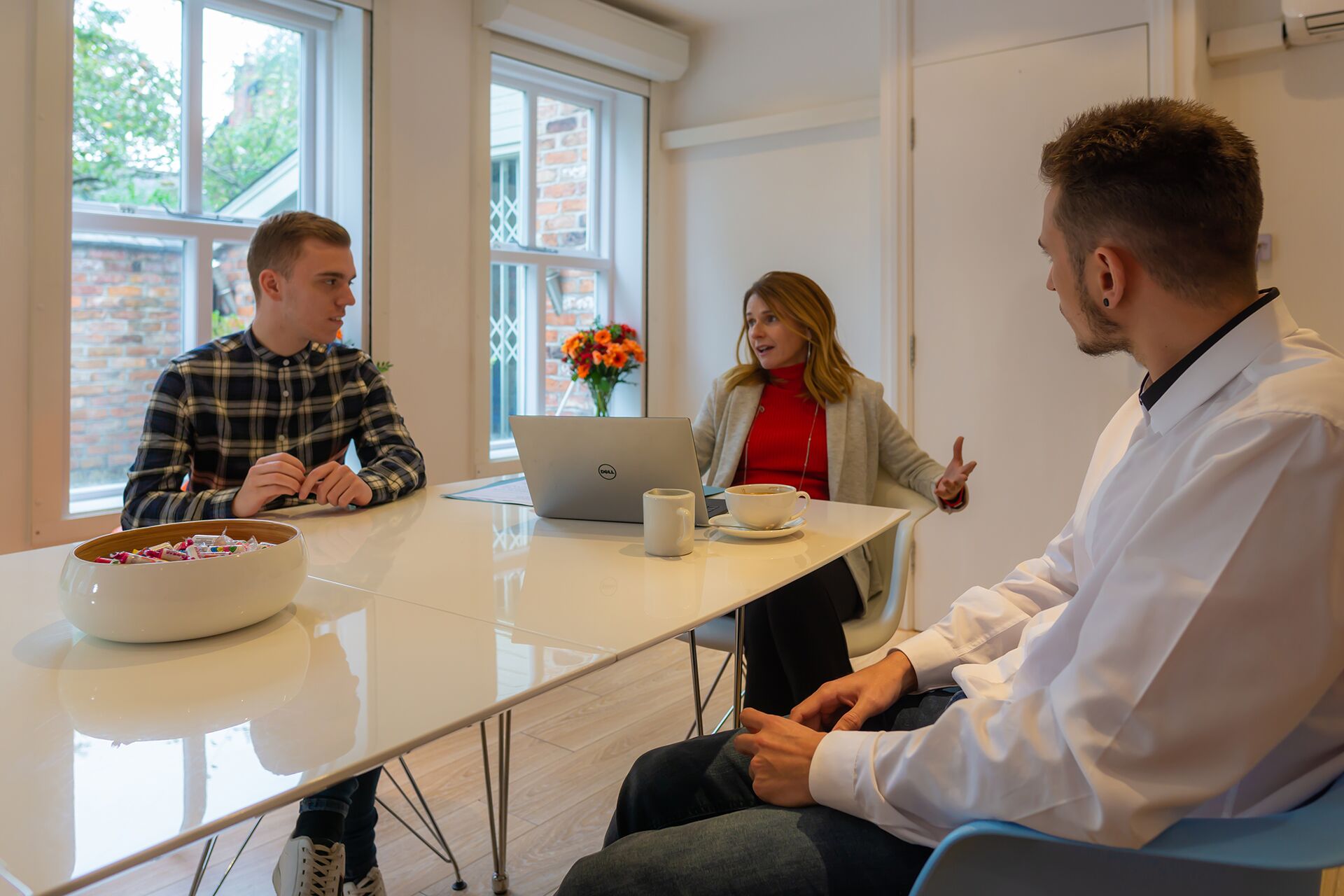 Marcia Lister mediating a same sex couple